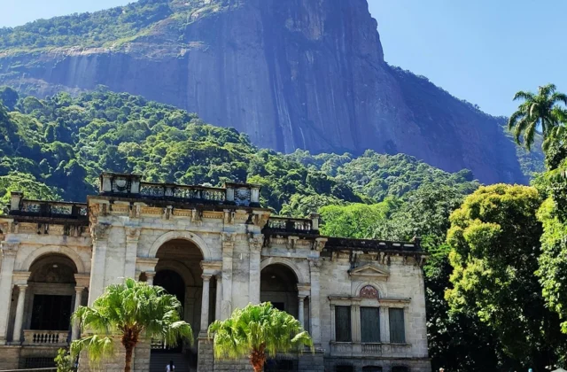 Christ the Redeemer: Guided Hiking Tour from Parque Lage + Transfer