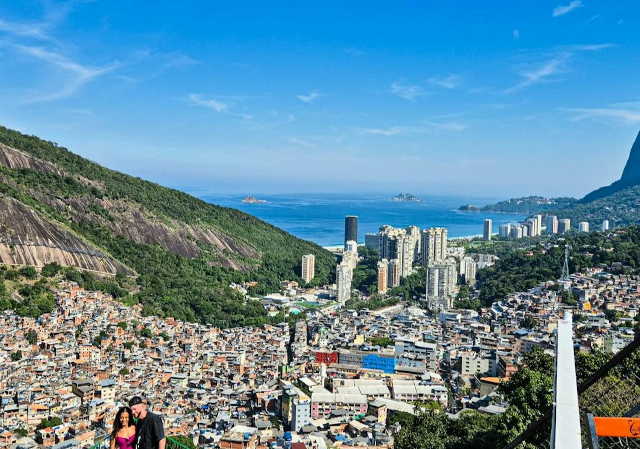 Rio de Janeiro: Rocinha Favela Guided Jeep Tour + Hotel Transfer